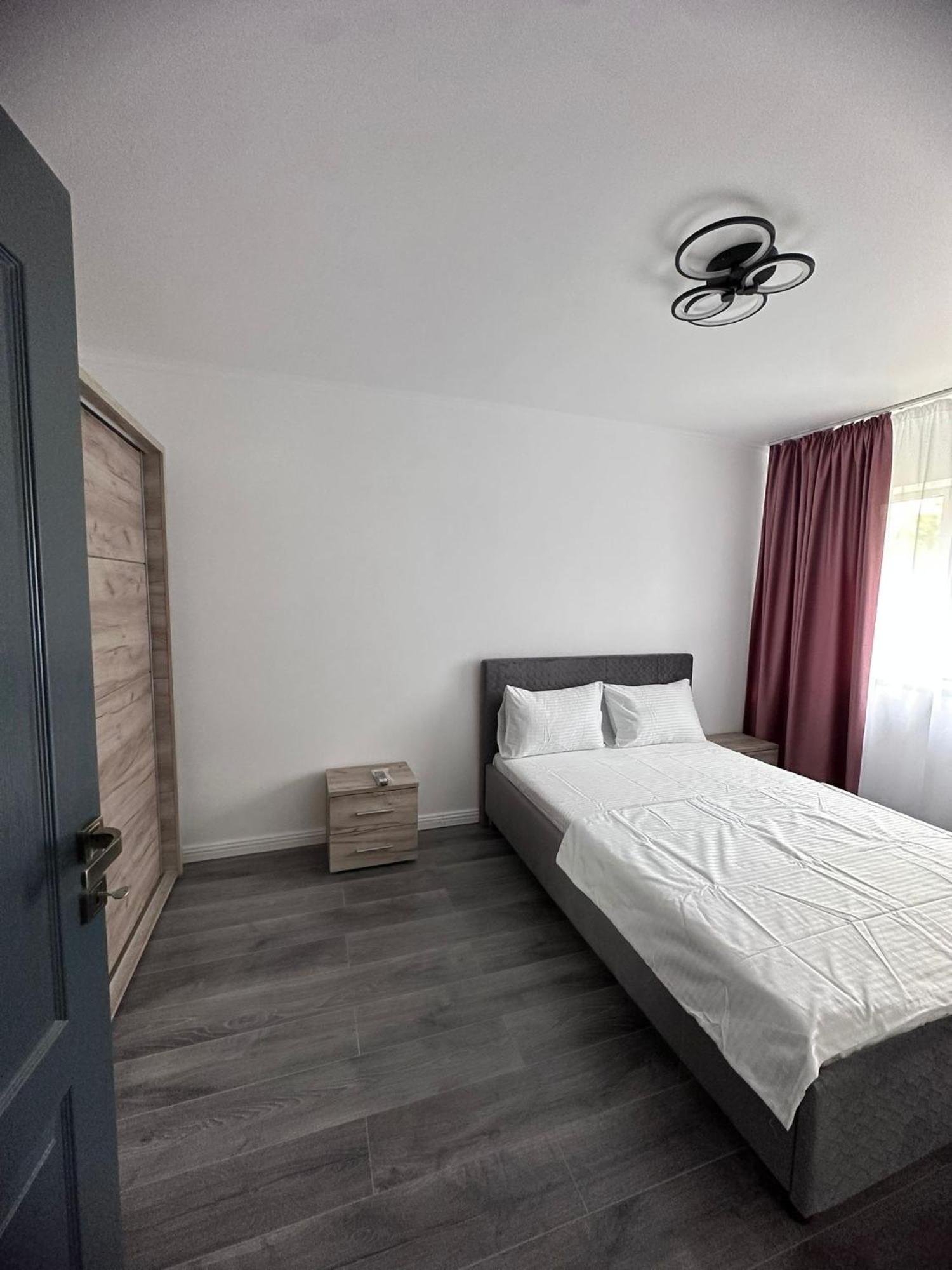 Apartament 3 Camere Trapezului Bukares Bagian luar foto