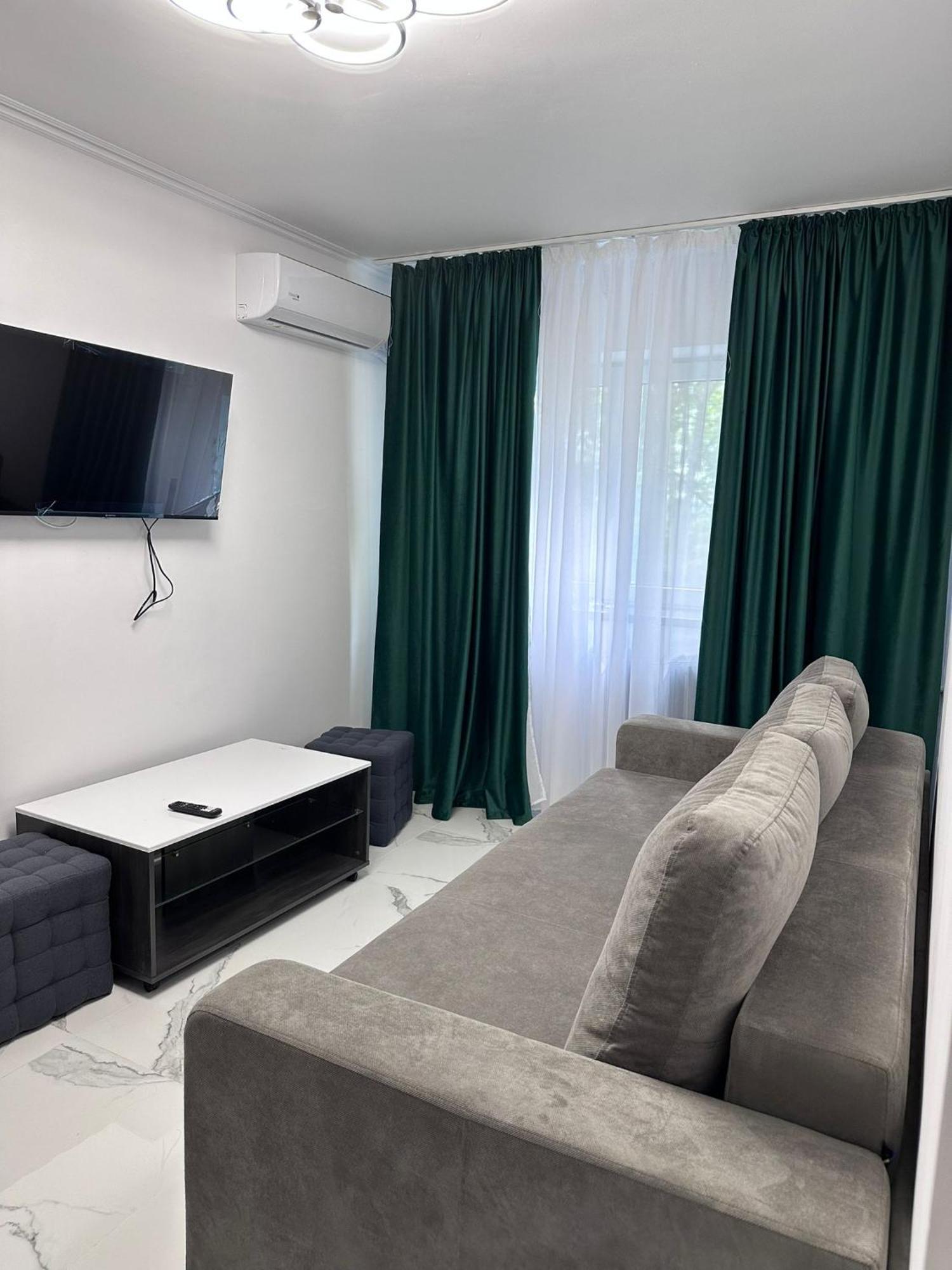 Apartament 3 Camere Trapezului Bukares Bagian luar foto