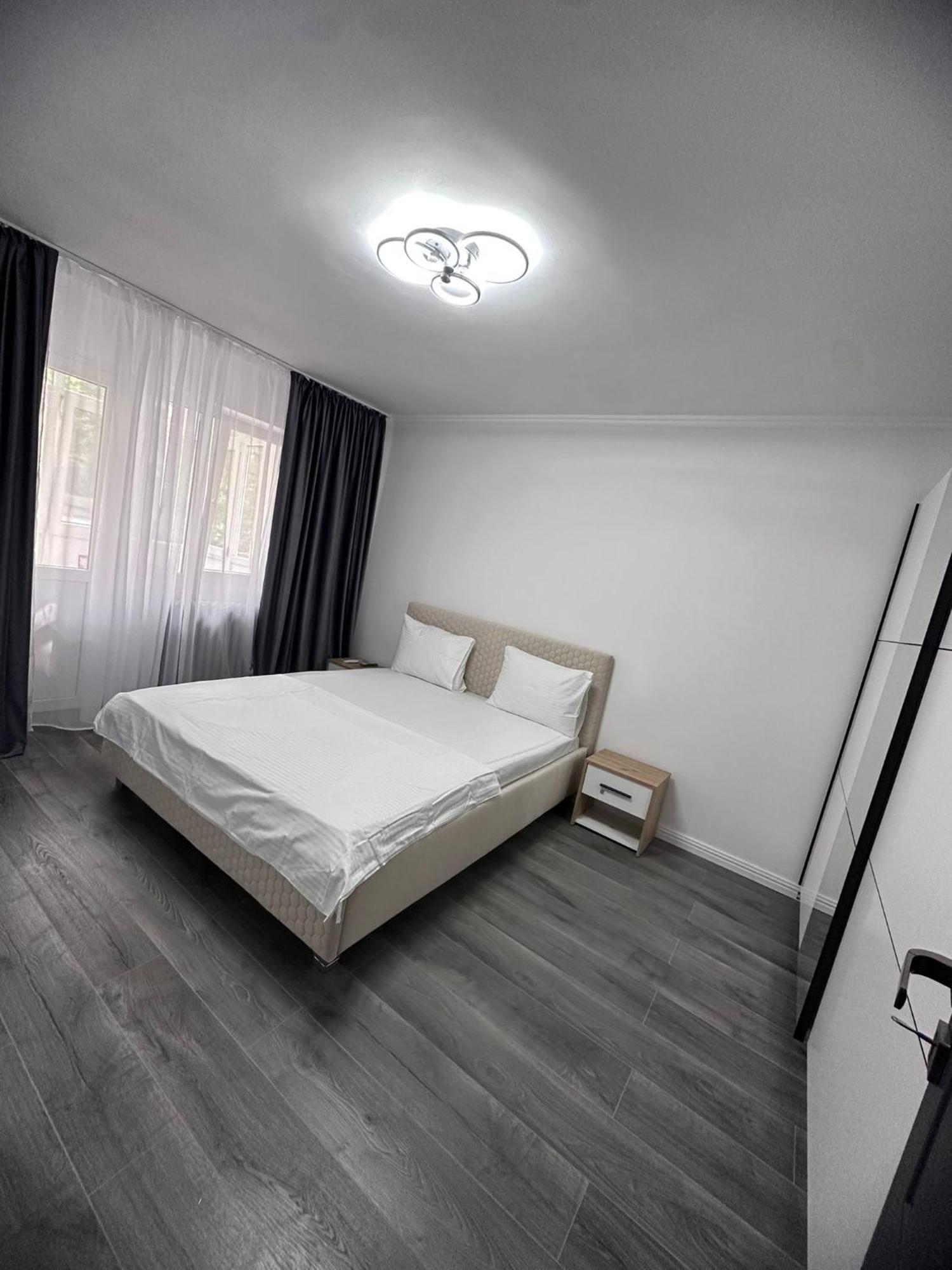 Apartament 3 Camere Trapezului Bukares Bagian luar foto